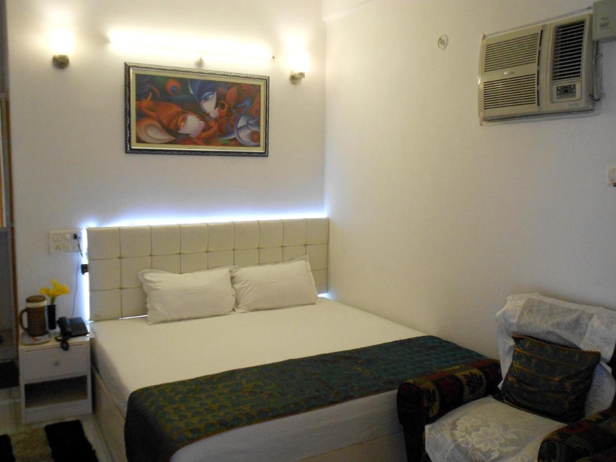 Ds Residency Varanasi-Prime Location-Parking Exterior foto